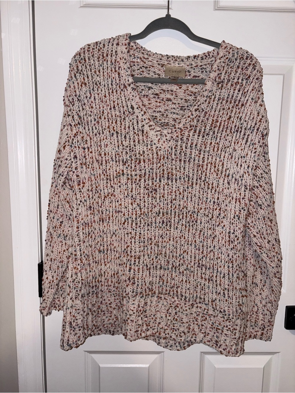 Cupio Multicolor Speckled V-Neck Sweater - Cream with Brown & Pink Flecks